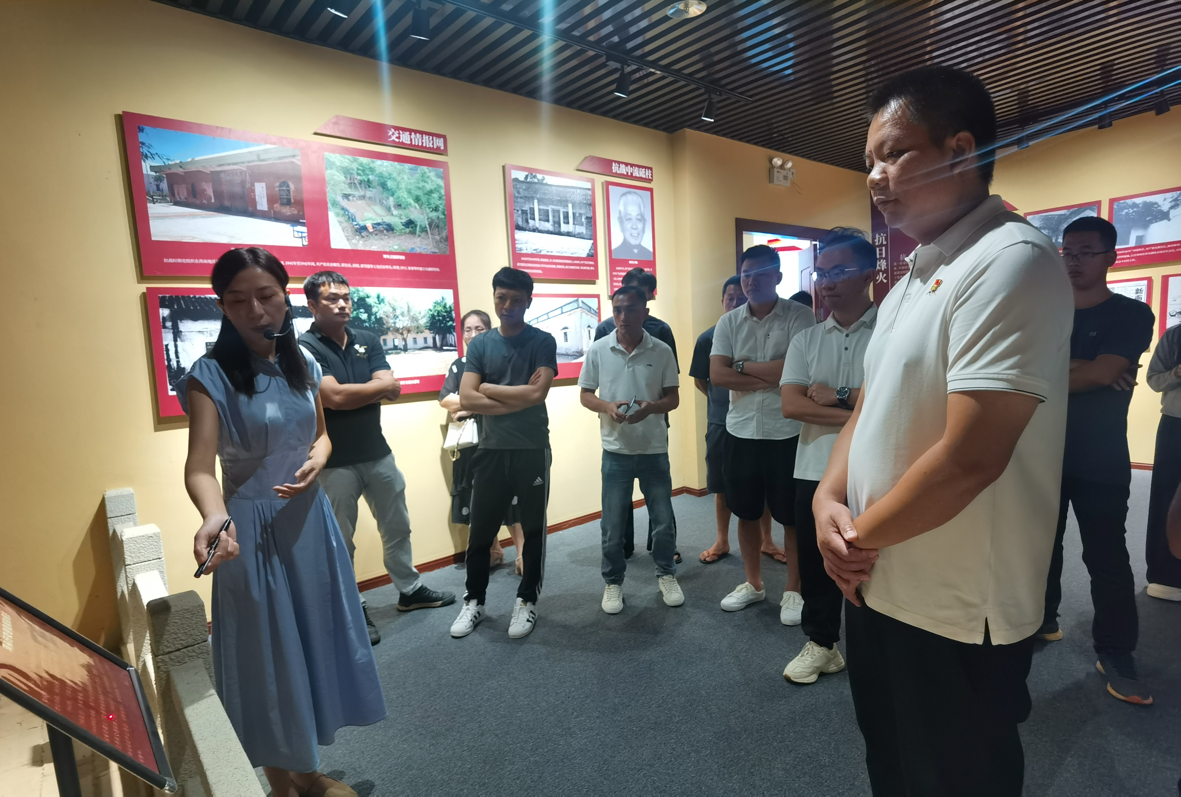 1、主辦單位：江洪鎮(zhèn)人民政府；開展活動時間：2024年9月18日；活動開展主題：江洪鎮(zhèn)政府開展“銘記歷史 吾輩自強(qiáng)”紀(jì)念”九一八“事變”主題活動；開展活動地點(diǎn)：參觀河頭鎮(zhèn)愛國主義基地 (6).jpg