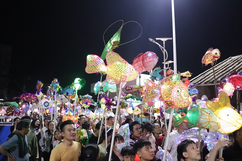 8 游魚現(xiàn)場.JPG