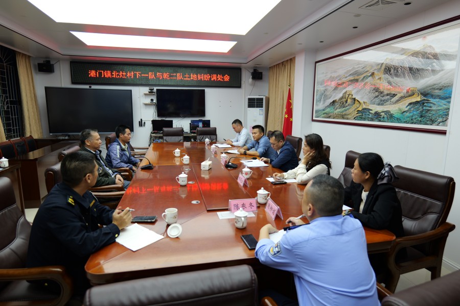 一線聽民聲 真情化矛盾——縣委常委、副縣長(zhǎng)朱銳赴港門鎮(zhèn)北灶村委會(huì)開展“平安夜訪”活動(dòng)